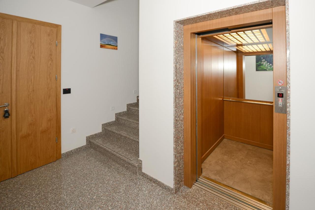 Smlednik Hotel Baron מראה חיצוני תמונה